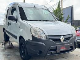 RENAULT - KANGOO - 2015/2015 - Branca - R$ 38.900,00