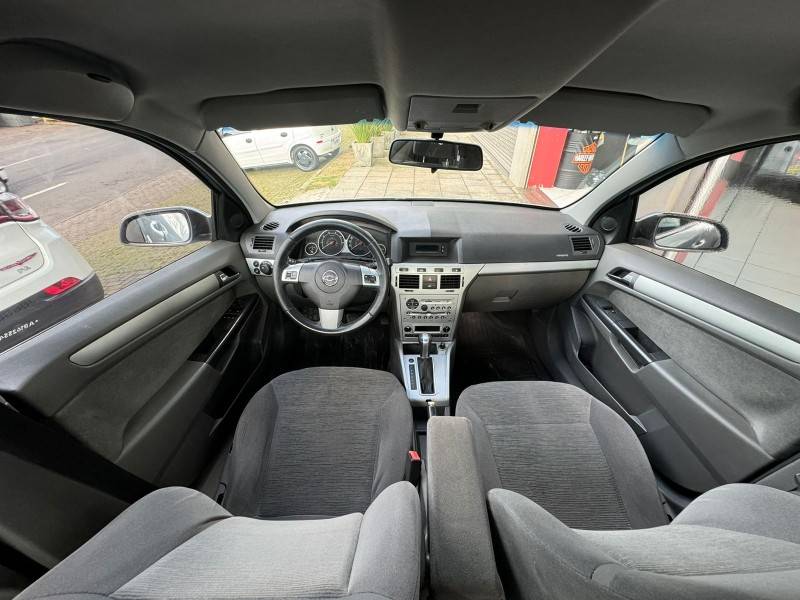 CHEVROLET - VECTRA - 2010/2010 - Prata - R$ 37.900,00