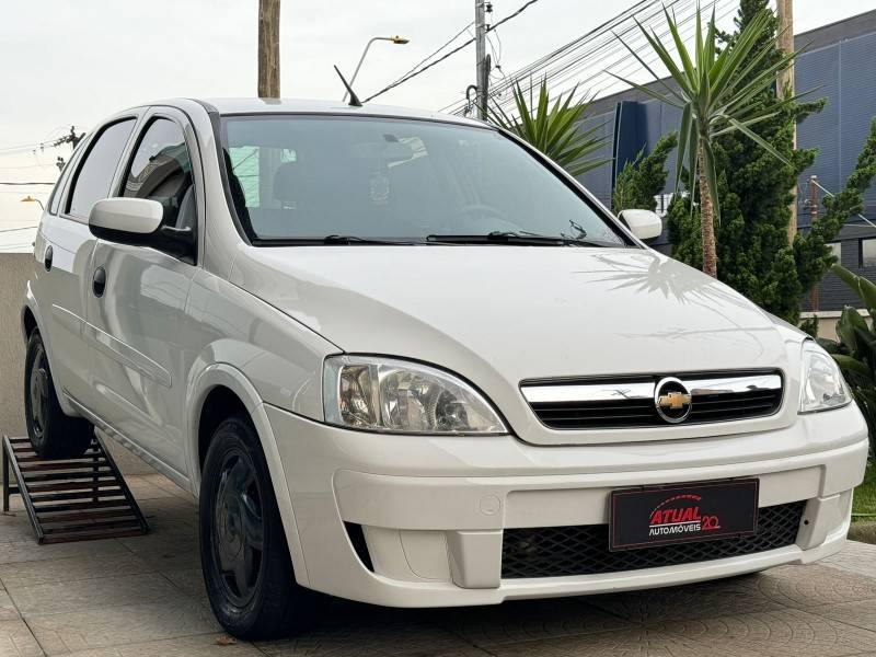 CHEVROLET - CORSA - 2011/2012 - Branca - R$ 33.900,00