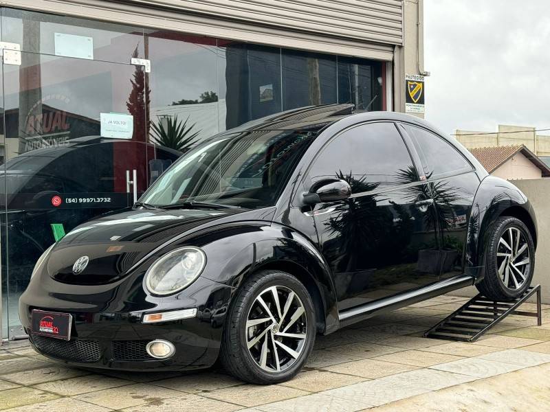 VOLKSWAGEN - NEW BEETLE - 2008/2008 - Preta - R$ 46.900,00