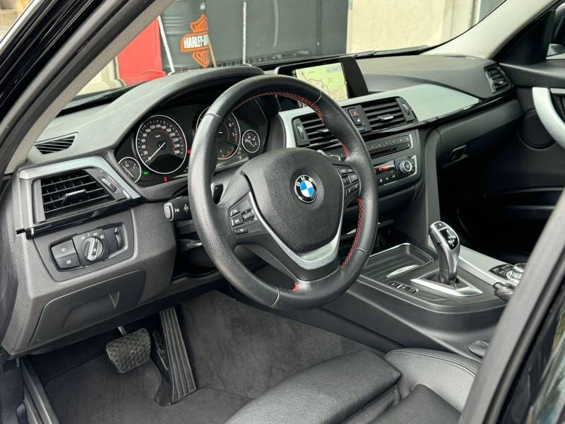 BMW - 328I - 2015/2015 - Preta - R$ 125.900,00